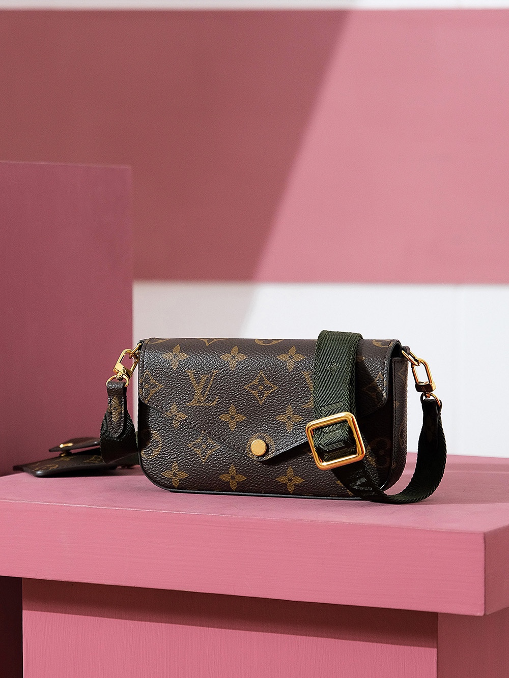 Louis Vuitton Sarah — Portefeuille Monogram Intemporel - luxuryevafr