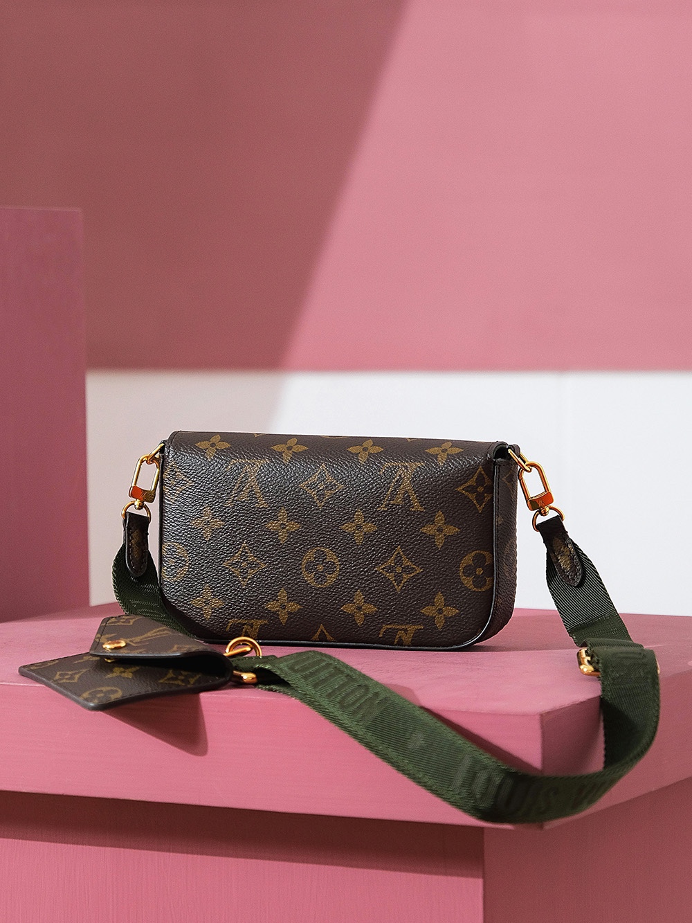 Louis Vuitton Sarah — Portefeuille Monogram Intemporel - luxuryevafr