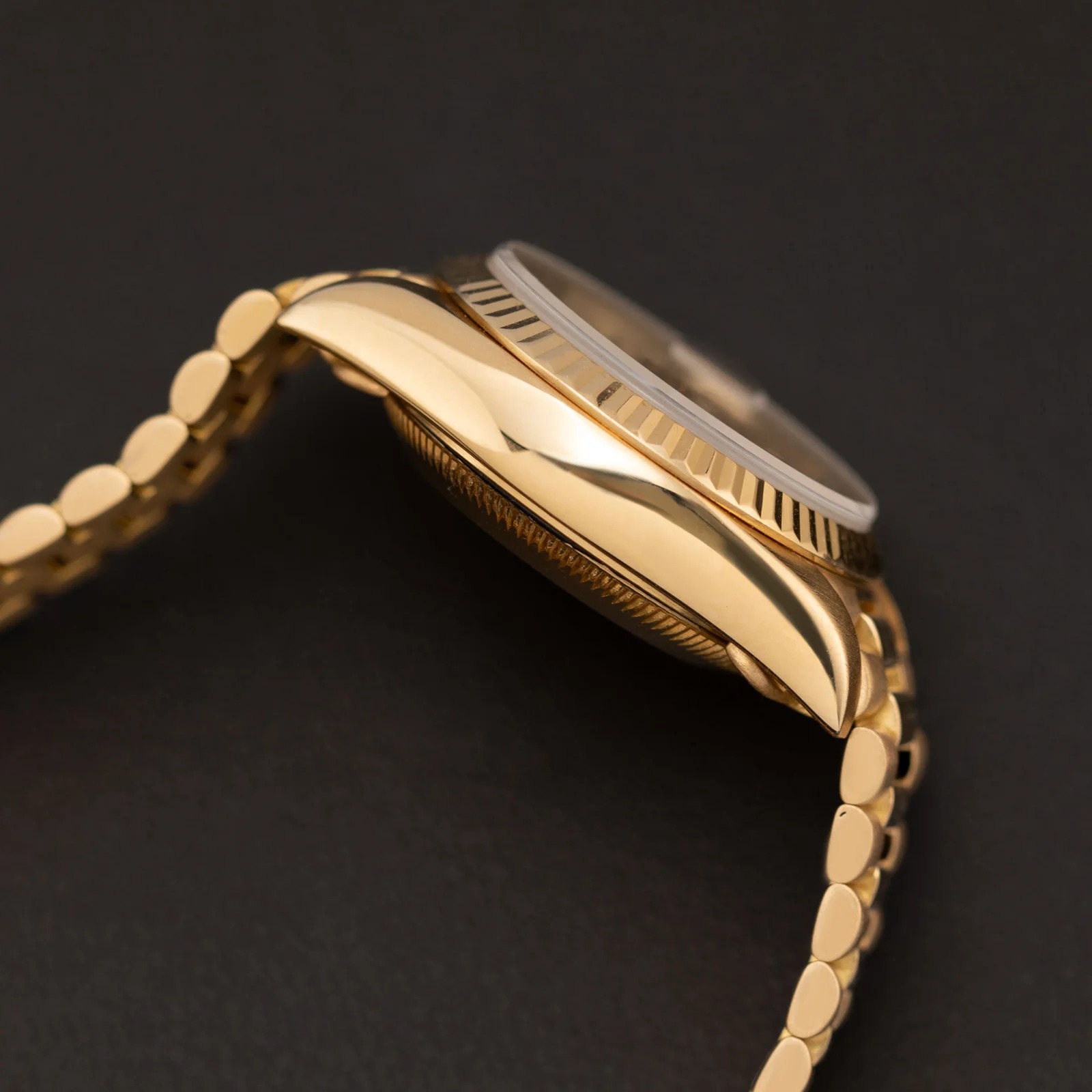 Rolex Lady-Datejust 26 Or Jaune Cadran Noir - luxuryevafr