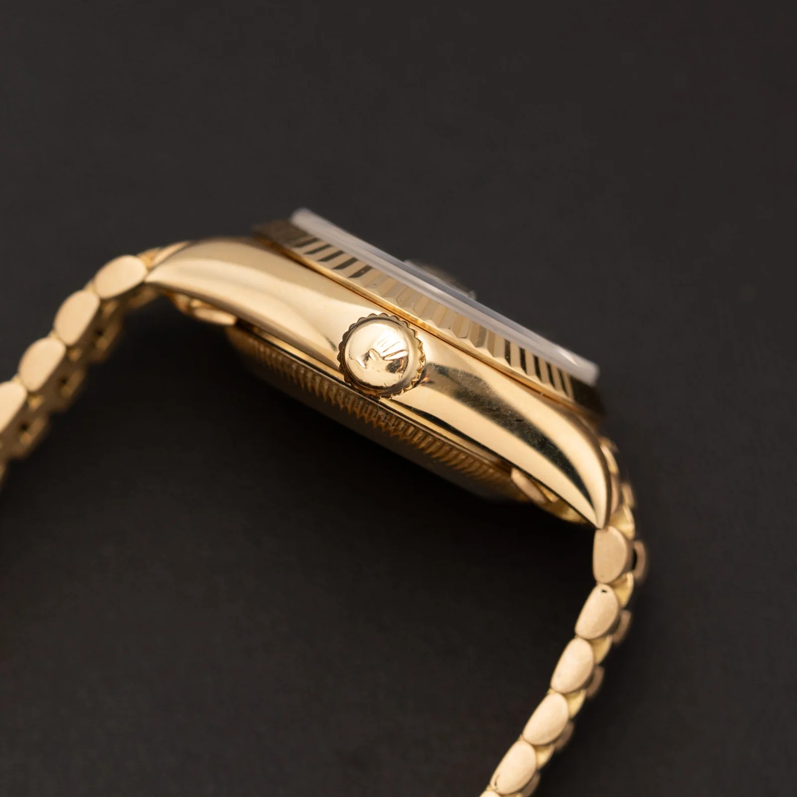 Rolex Lady-Datejust 26 Or Jaune Cadran Noir - luxuryevafr