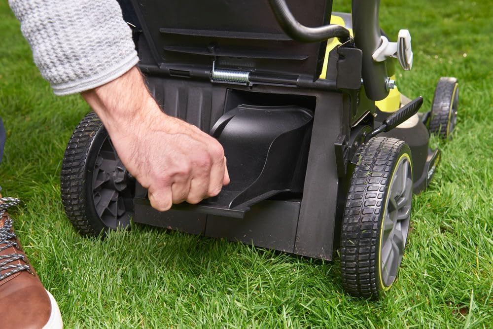 RYOBI 18 V ONE+ Akku-Rasenmäher RLM18X33B40 (Schnittbreite 33 cm, 5-fache Höhenverstellung 25-65 mm, zusammenklappbares Griffgestänge, inkl. Mulchkeil, 35l Grasfangsack, 4,0Ah Akku & Ladegerät)