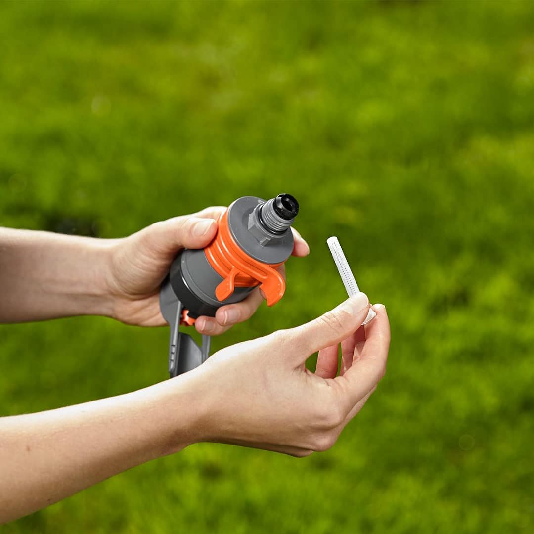 Gardena Comfort Vielflchenregner AquaContour Automatic: Flchenbewsserung für die individuelle Bewsserung nahezu jeder Gartenkontur, einfache Programmierung, Reichweite 2,5-10,5 m (8133-20)