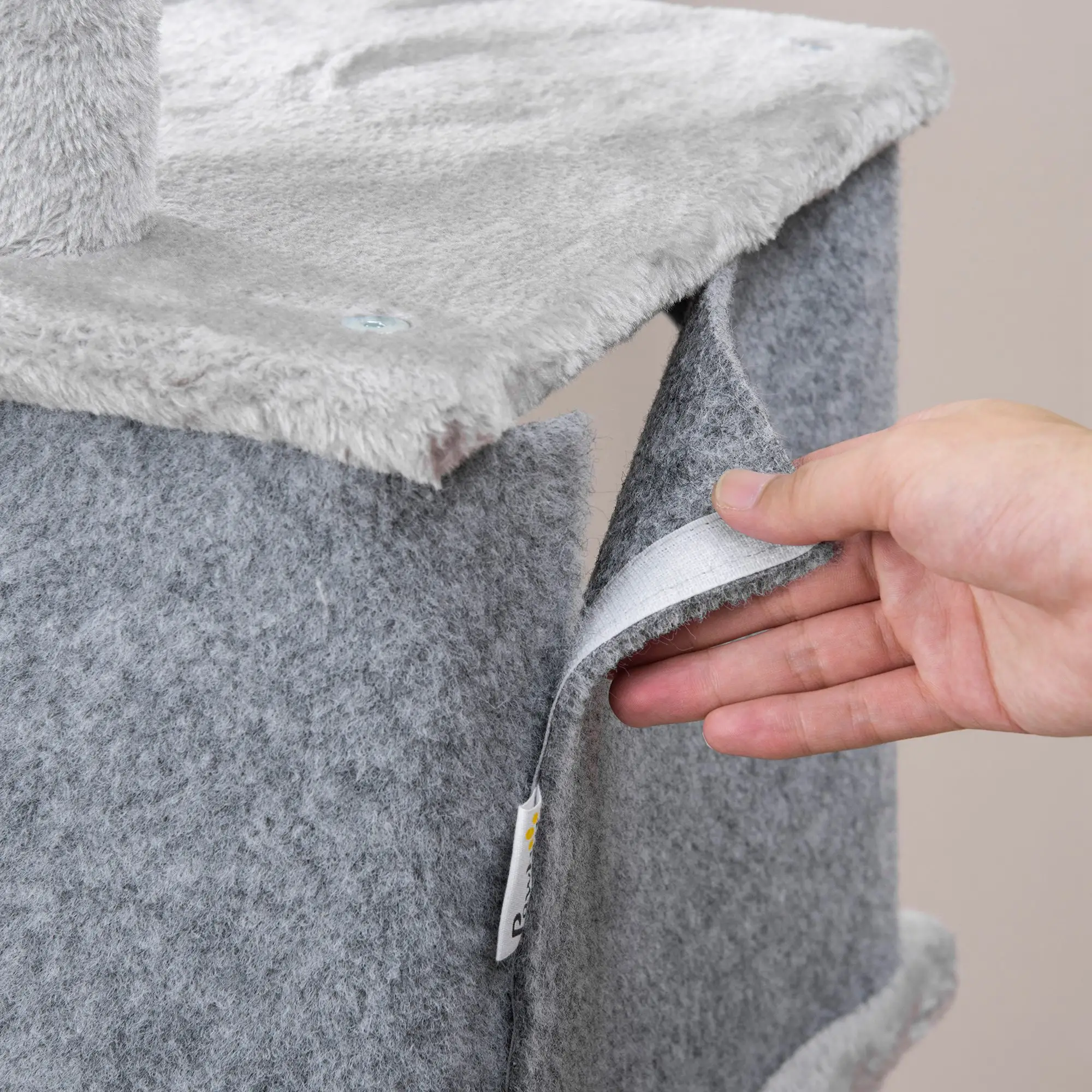 PawHut Kratzbaum Katzenhöhlen Plattformen Spielball Kratzstämme