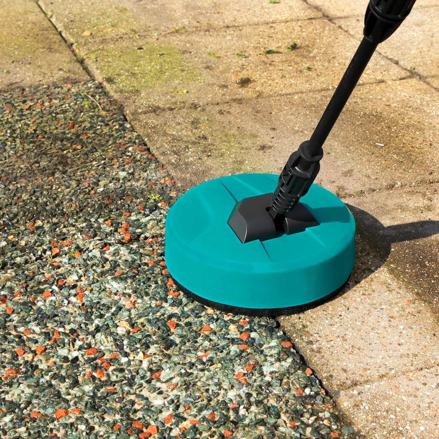 VONROC Profi Hochdruckreiniger 195bar - Fassadenreiniger für schwere Reinigungsarbeiten [2500W] - Hoher Durchfluss [468 l/h] Reinigungstank, Aluminium Pumpe - inkl. Terassenreiniger