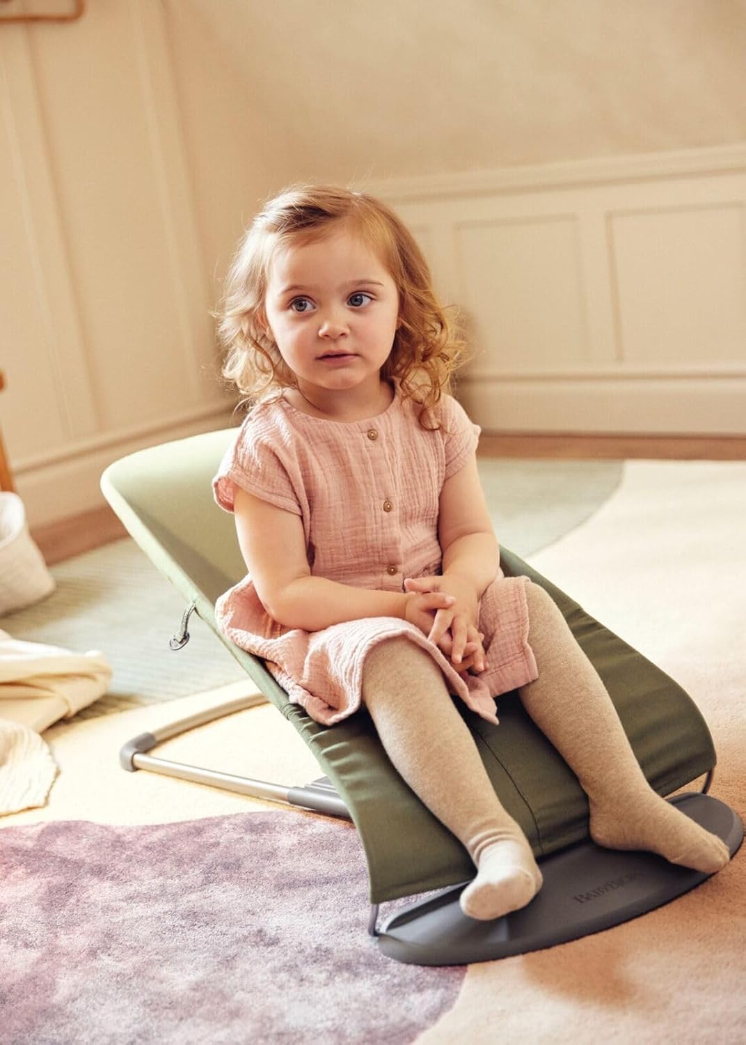 BabyBjörn Babywippe Bliss, Gewebt, Blütenblatt-Steppung, Sandgrau