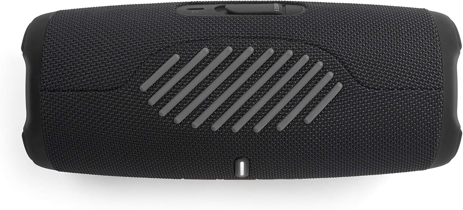 JBL Charge 5 Bluetooth-Lautsprecher in Schwarz – Wasserfeste, portable Boombox mit integrierter Powerbank – Eine Akku-Ladung für bis zu 20 Stunden kabellosen Musikgenuss