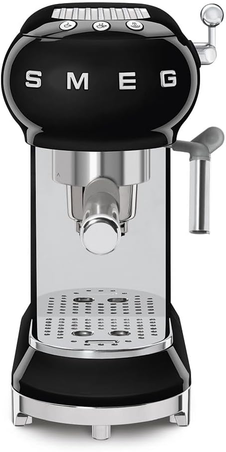 Smeg, ECF01WHEU Manual Espresso -Maschine, Cappuccino -System, Thermoblock, große Tassengehäuse und Doppelkaffeefunktion, 1 l Wassertank, kompakte Abmessungen, 1350W, Weiß