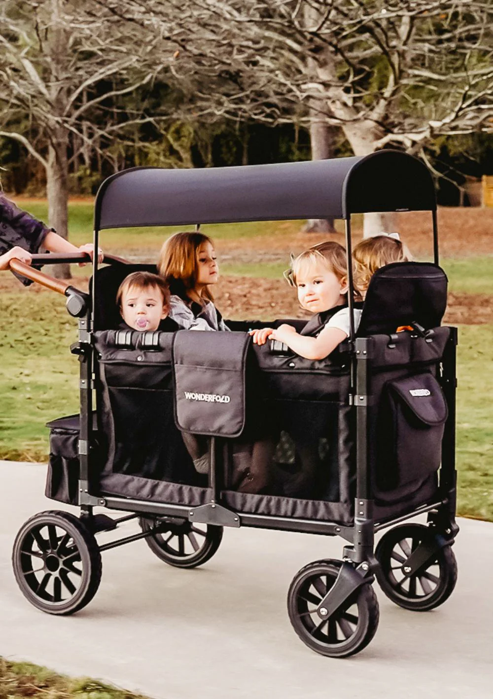 2025 W4 Luxe Kinderwagen 4-Sitzer