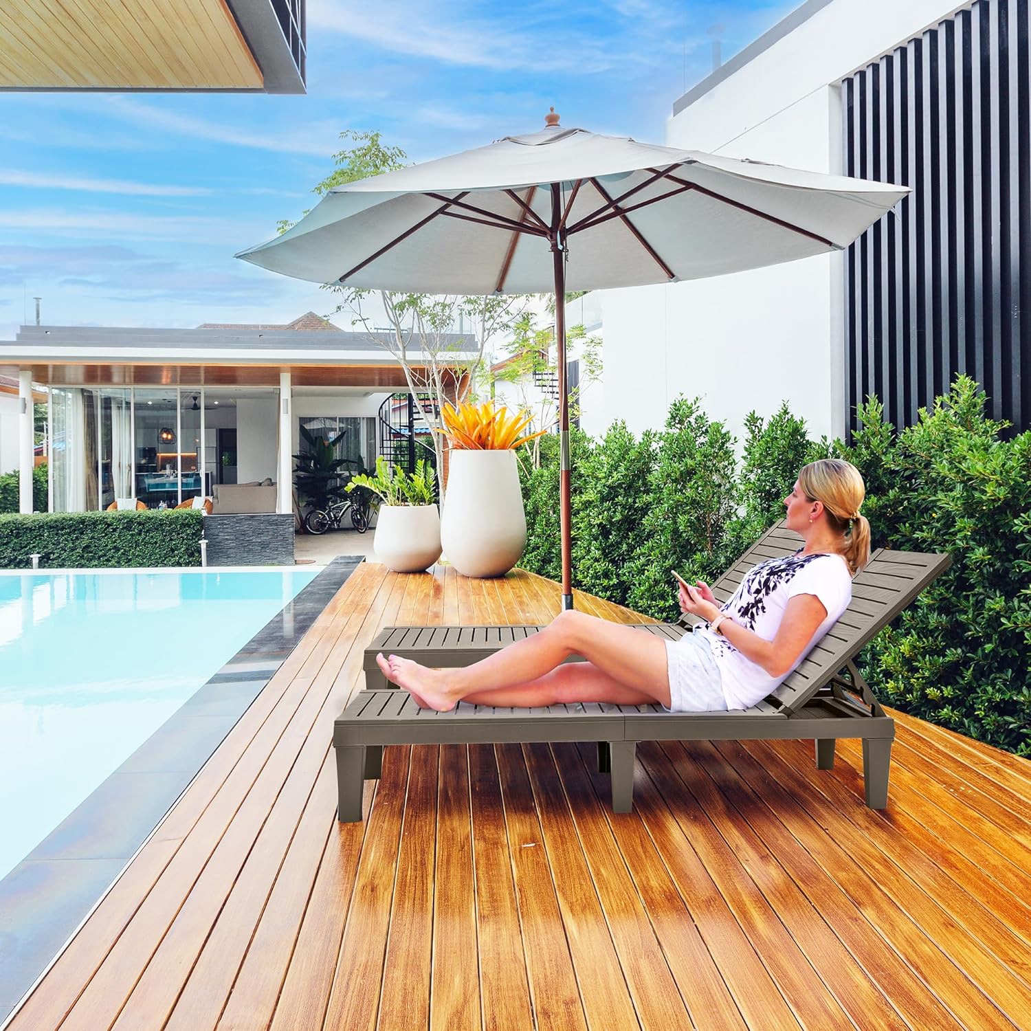 2025 Chaiselongue-Stühle für den Außenbereich, 4er-Set mit verstellbarer Rückenlehne, stabile Liegen für Terrasse und Poolrand, einfache Montage, wasserdicht und leicht mit einer Tragfähigkeit von 120 kg, schwarz